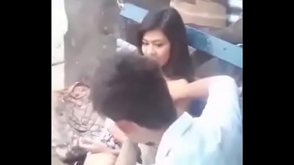 Umuwi ng bakolod para iyotin si kababata