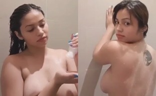 Sarap Paliguan ni Sheila Snow, Super Hot sa Shower Room!