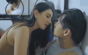 Faye Lorenzo Wild Kissing Scene! Swerte Mo Pare.. Haayy!