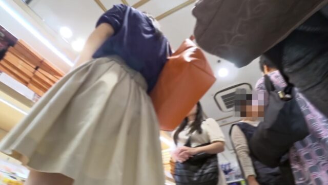 Japanese upskirt u-1774-