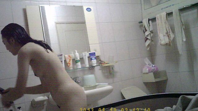 Peeping on female classmate taking shower1/2