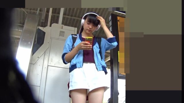 Japanese upskirt u-1877-