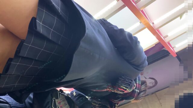 Japanese upskirt u-1882-