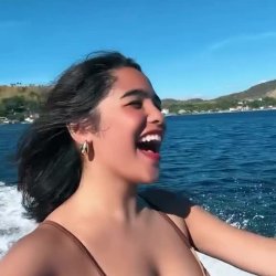 Pinay enjoy boat surfing – compilation