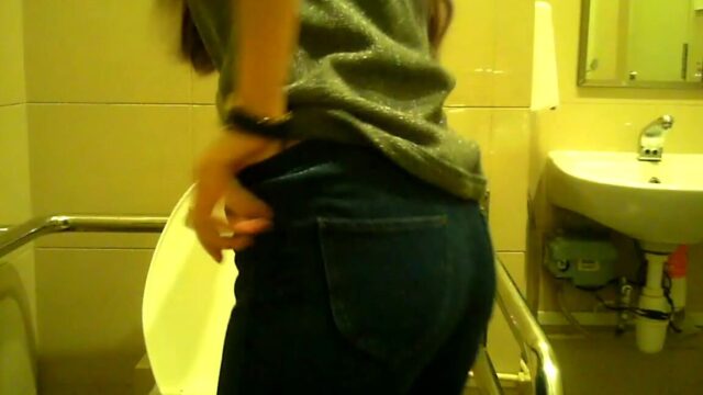 sg hidden cam in public toilet [6]