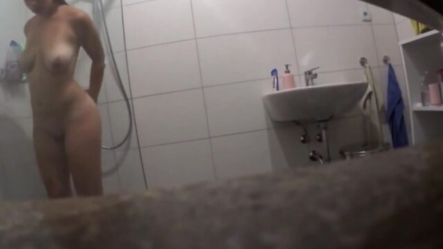 voyeur shower